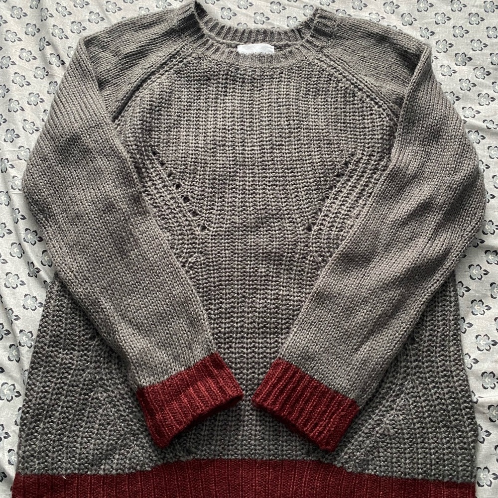 Olive and Oak Sweater S